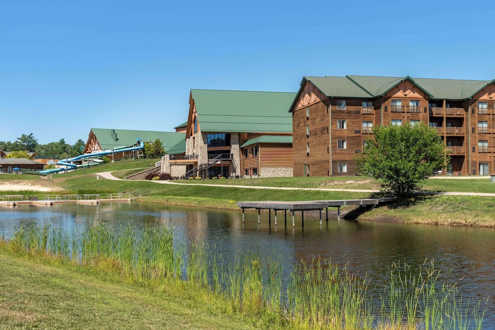 Three Bears Waterpark Resort Near Tomah, an Ascend Collection Hotel 46/50