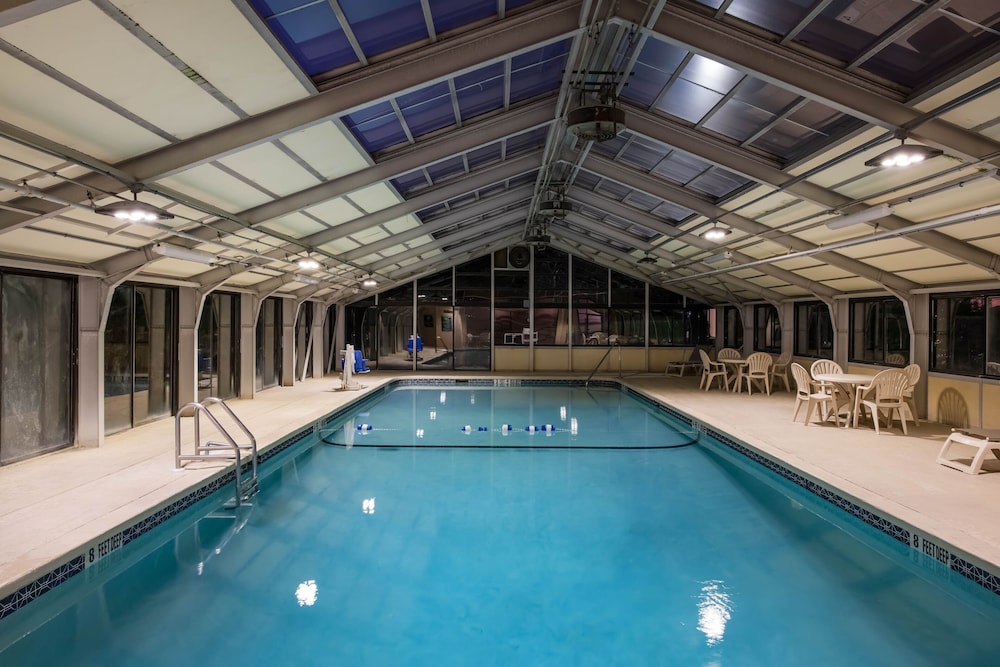 Baymont by Wyndham White Plains Elmsford 11/44