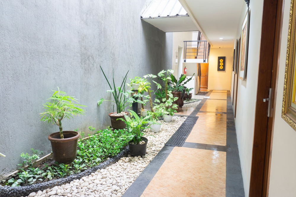 Emersia Malioboro Hotel 35/42
