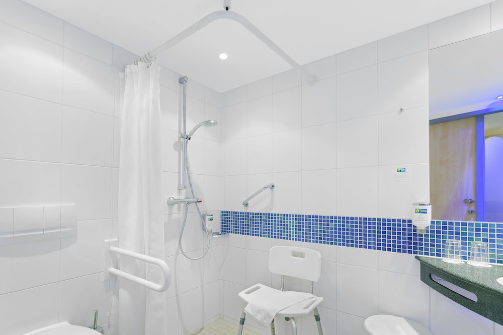 HOLIDAY INN EXPRESS NURNBERG SCHWABACH 20/79