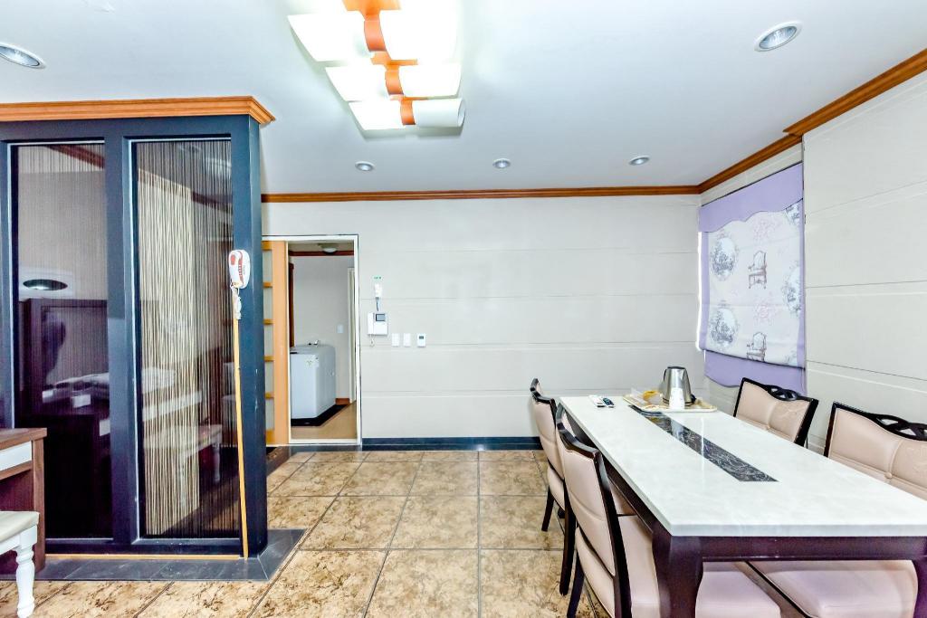 Tamragio Hotel 84/100