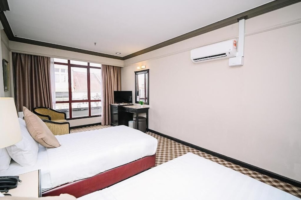 Deluxe, Twin Beds