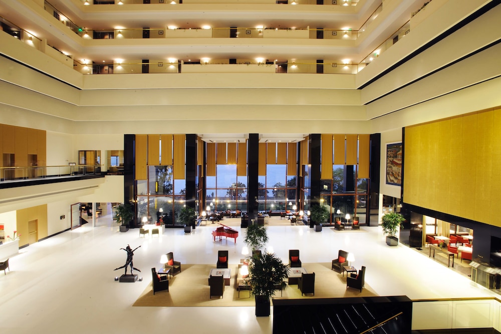 The Oberoi Mumbai 32/61