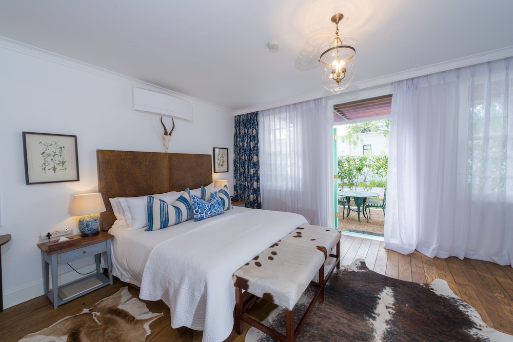 Drostdy Hotel 29/77