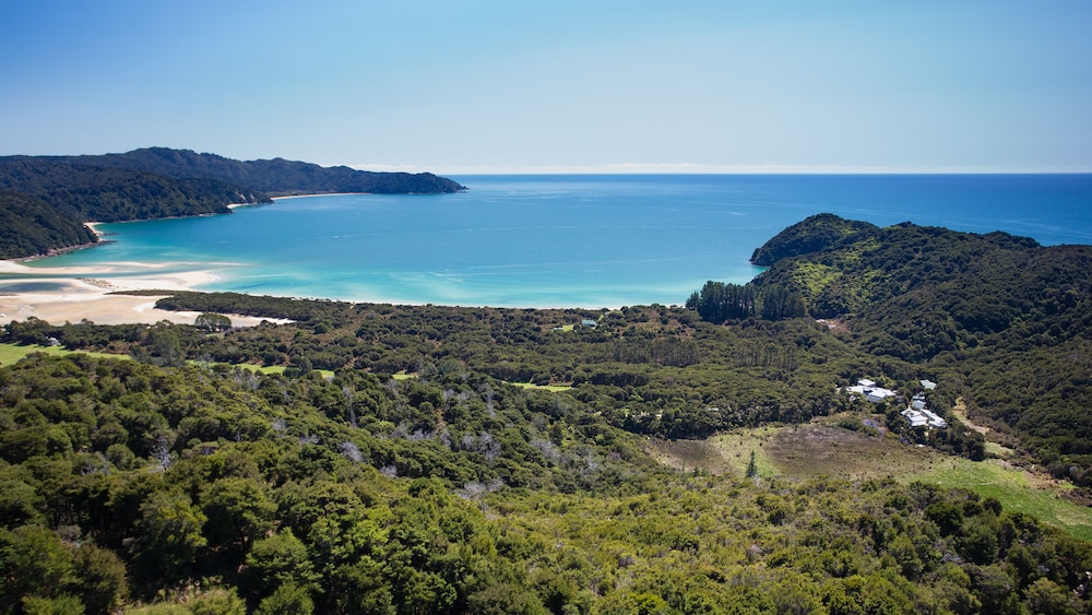Awaroa Lodge 44/50