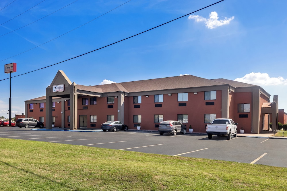 Travel Inn & Suites 42/50