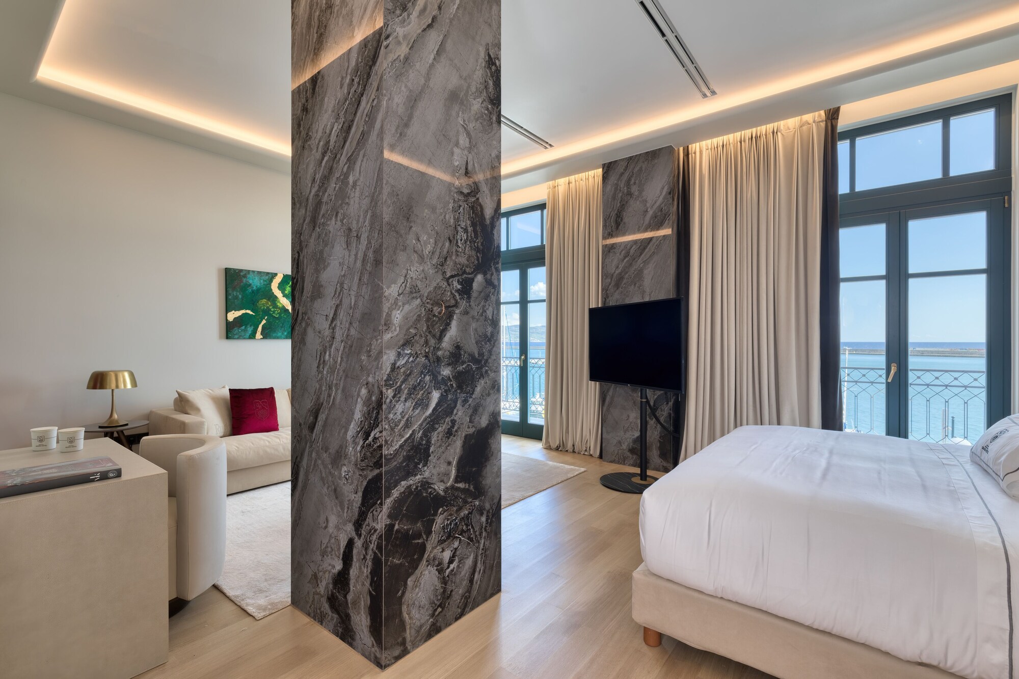 GRAND, SUITE, SEA VIEW