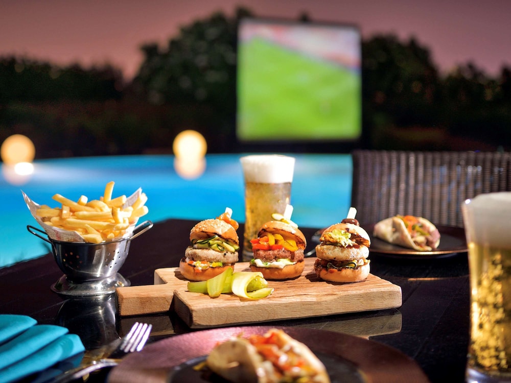 MOVENPICK HOTEL BAHRAIN 60/72