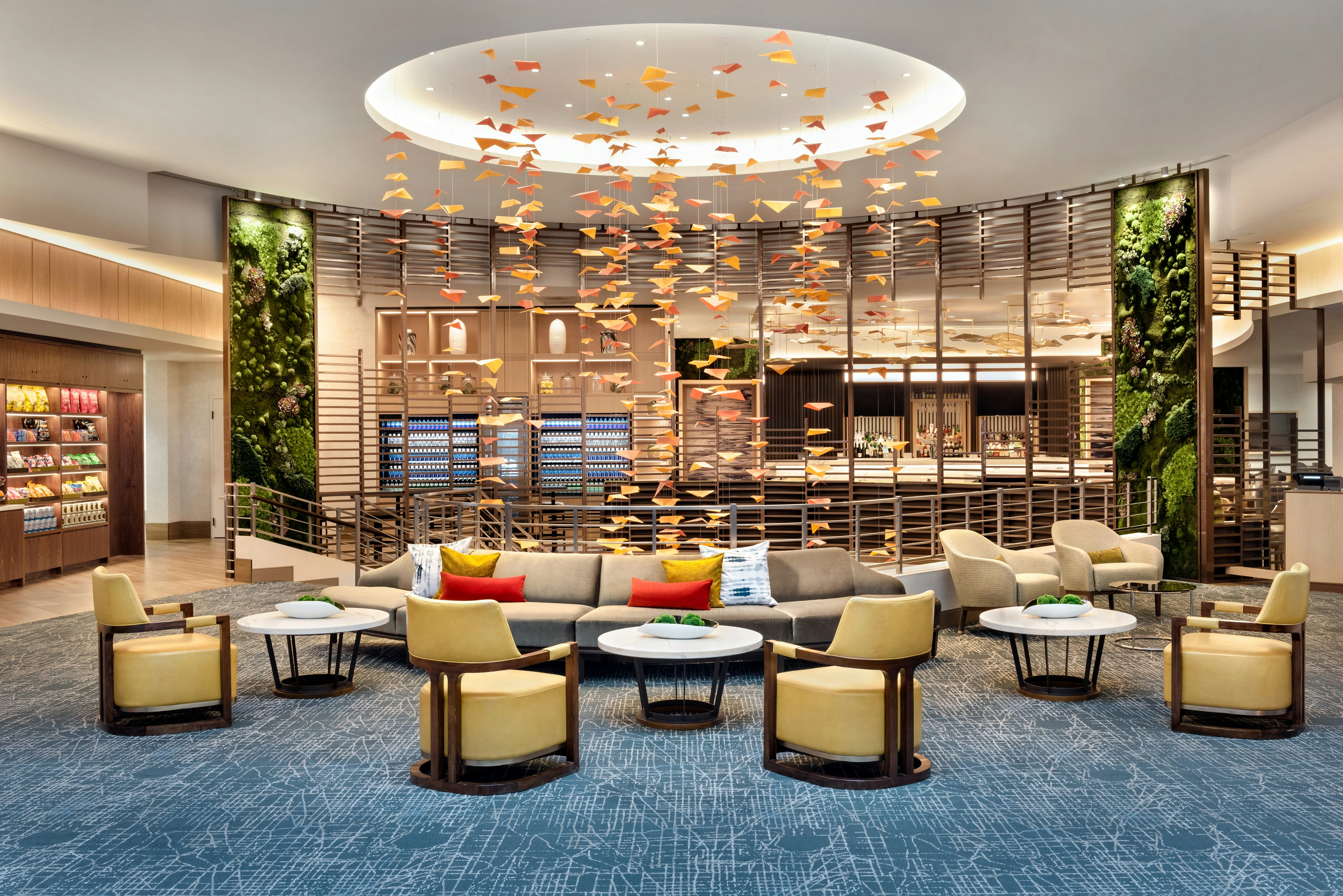 DoubleTree by Hilton Hotel Chicago Magnificent Mile 37/79