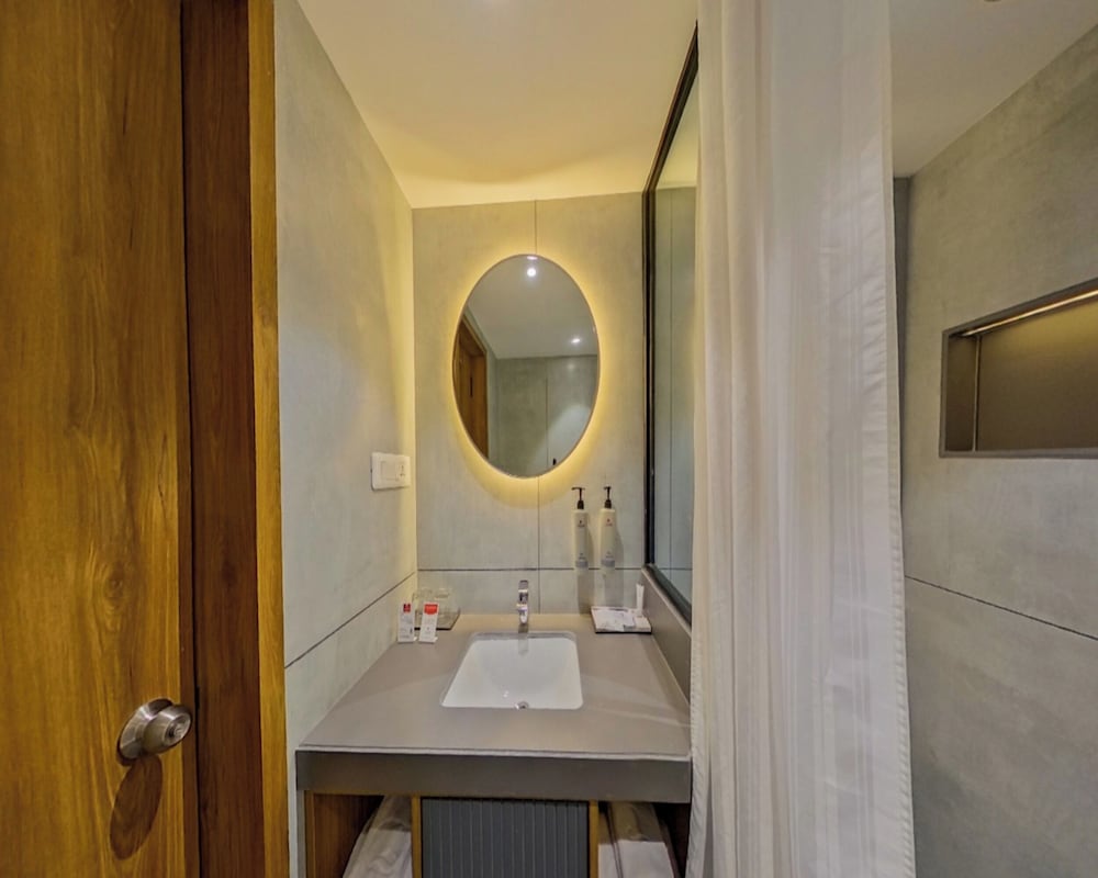 Lords Inn Vadodara 47/50