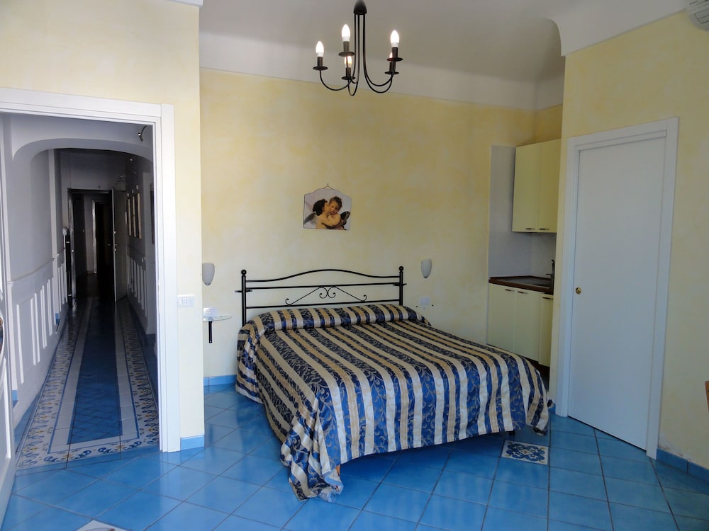 Bed And Breakfast Dimora Carlo Iii 19/43