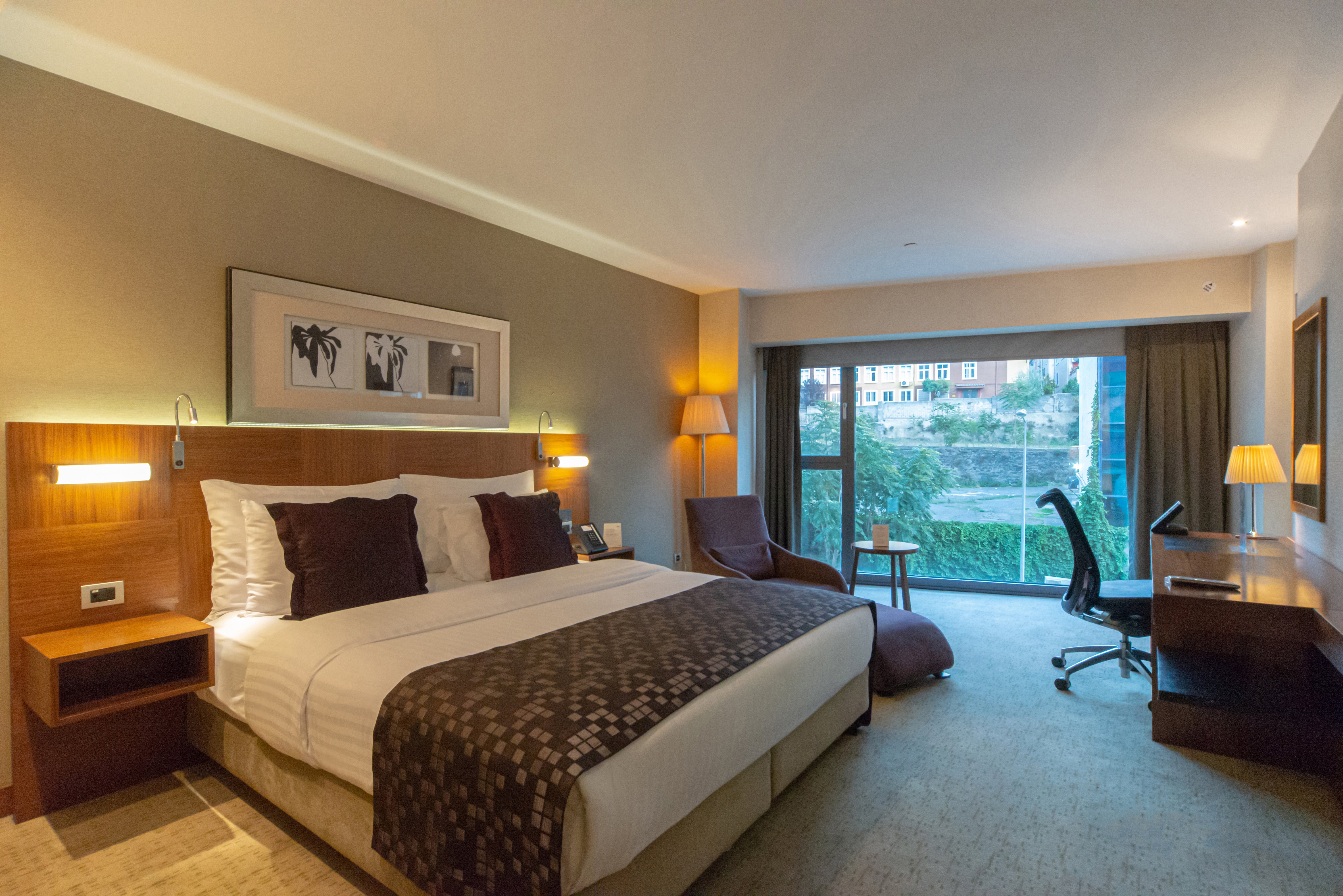 Crowne Plaza Istanbul Harbiye Hotel 9/50