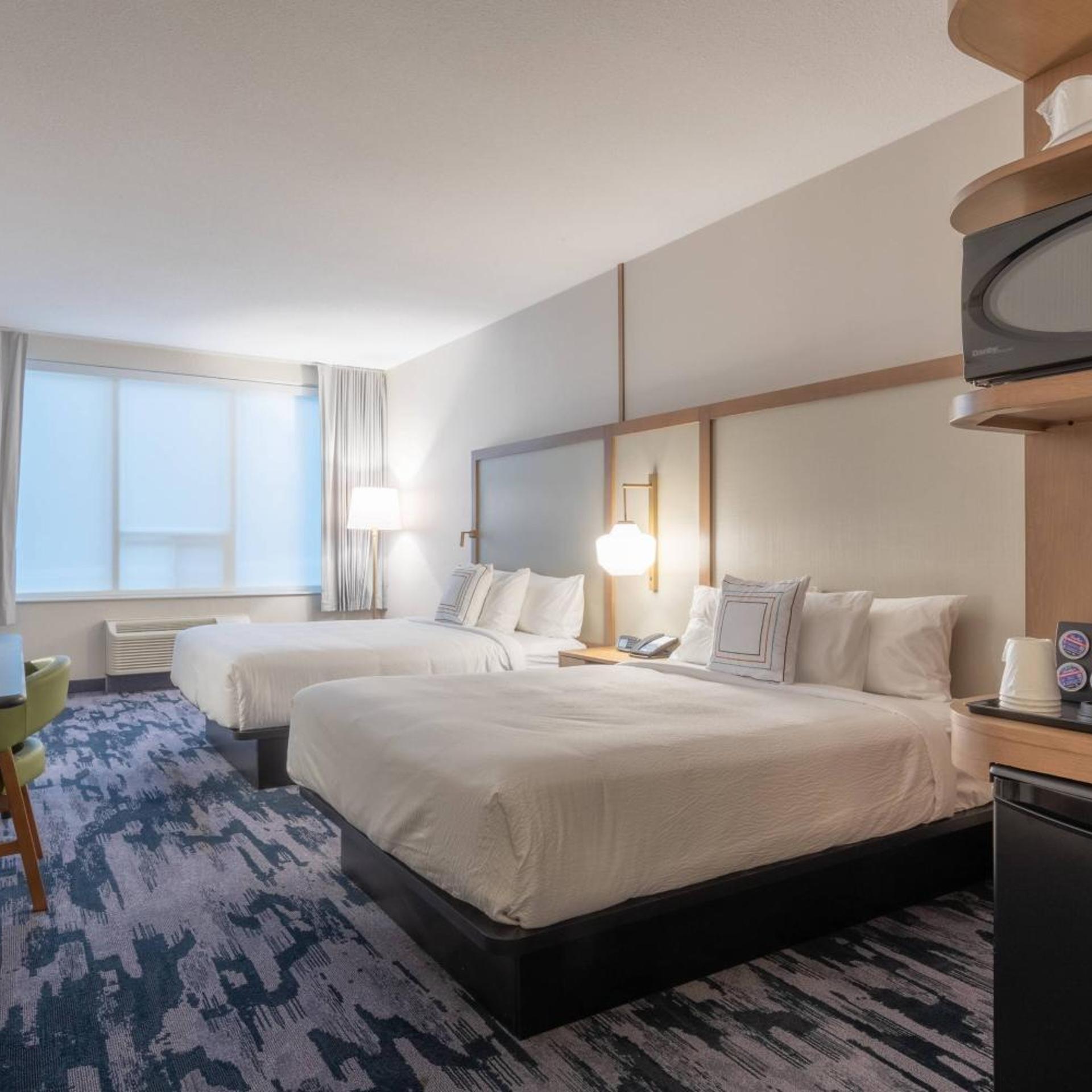 جناح كبير بسريرين كوين، Fairfield Inn & Suites by Marriott Revelstoke 4/7