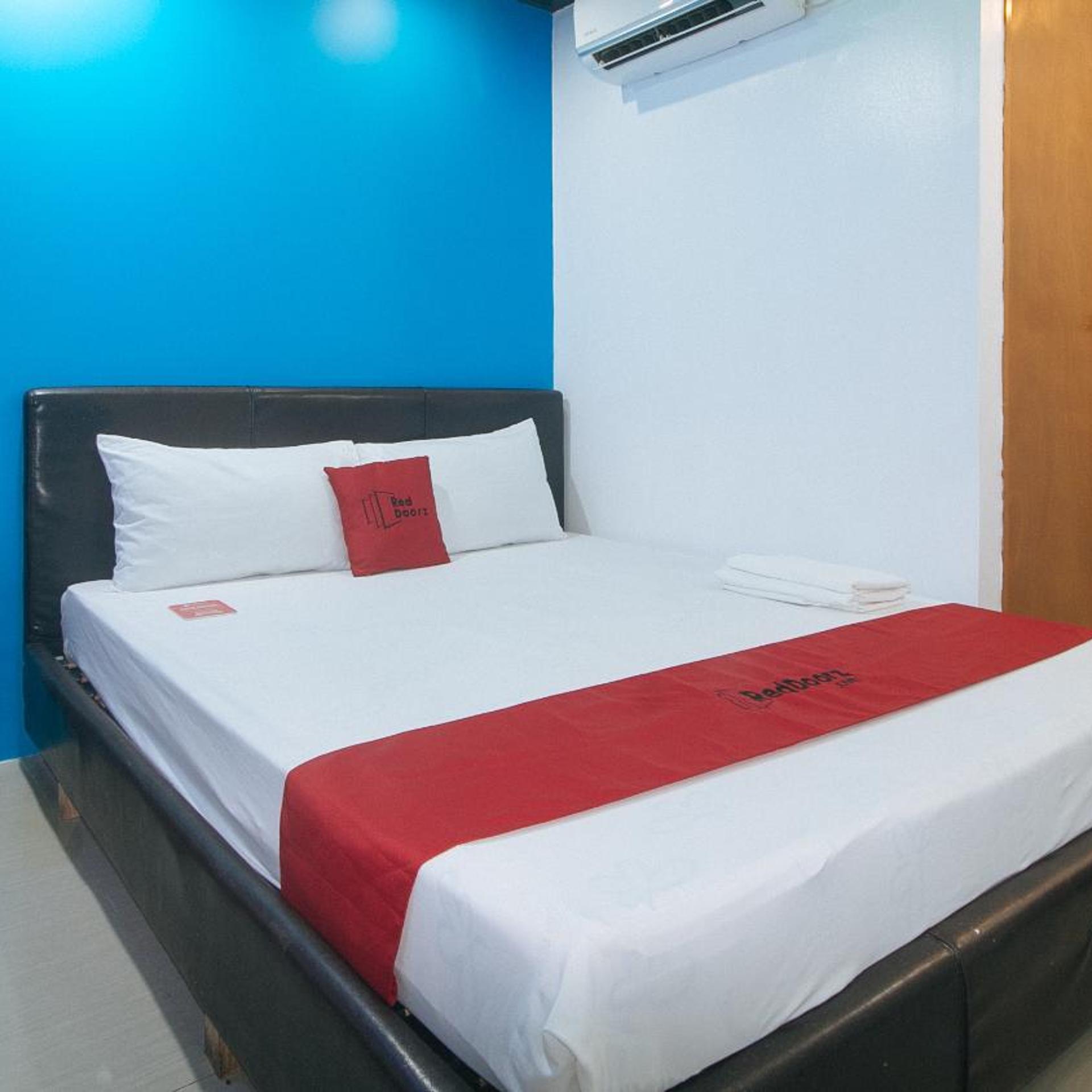 OYO 717 Ranchotel Bayanan 10/50