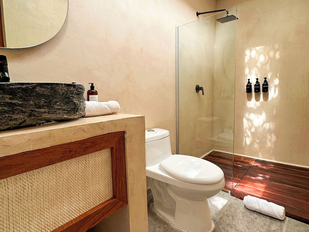 Zelune Luxury Lagoon Resort Bacalar Adults Only 80/81