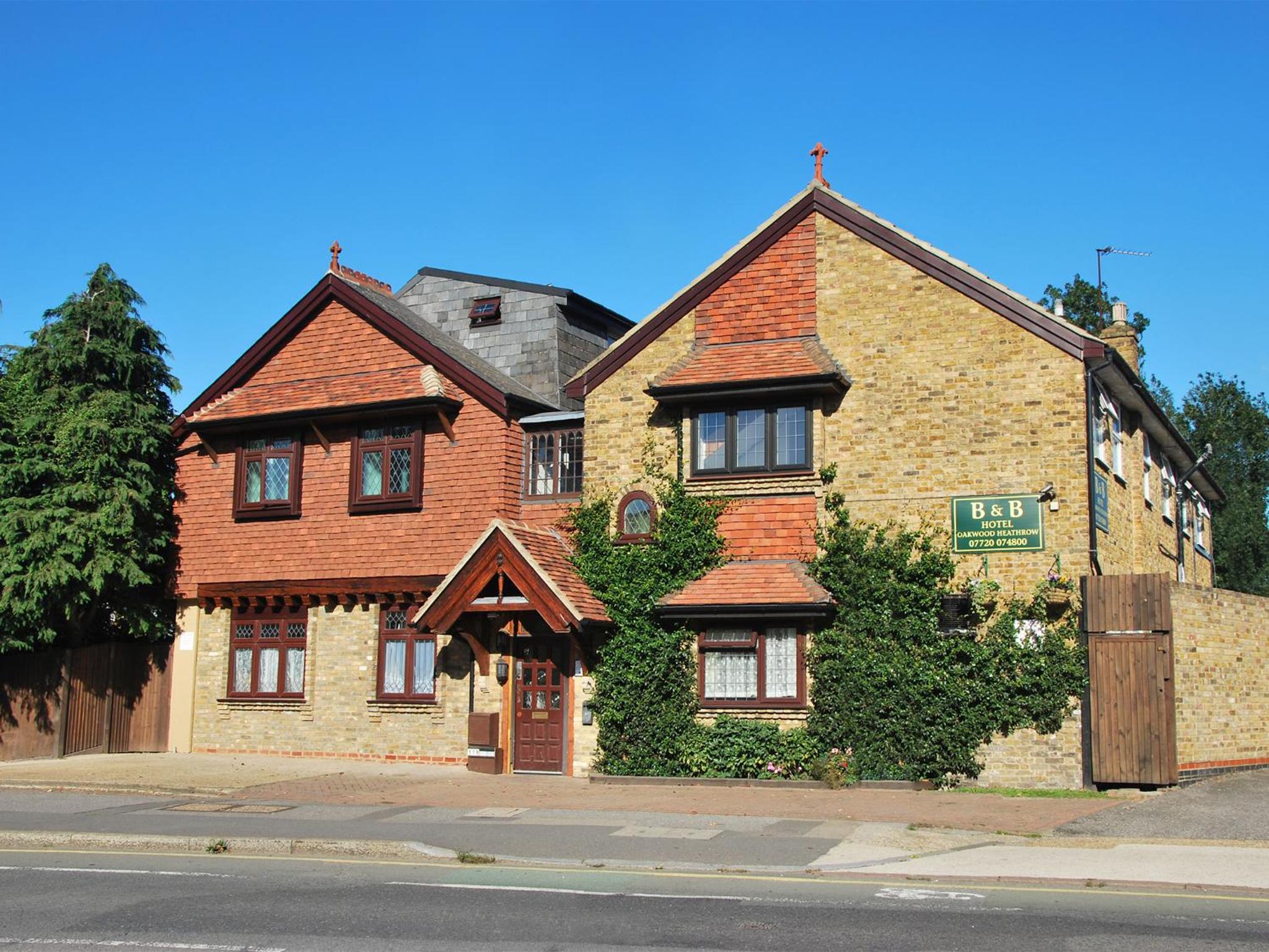 Oakwood Bed and Breakfast Heathrow 9/25