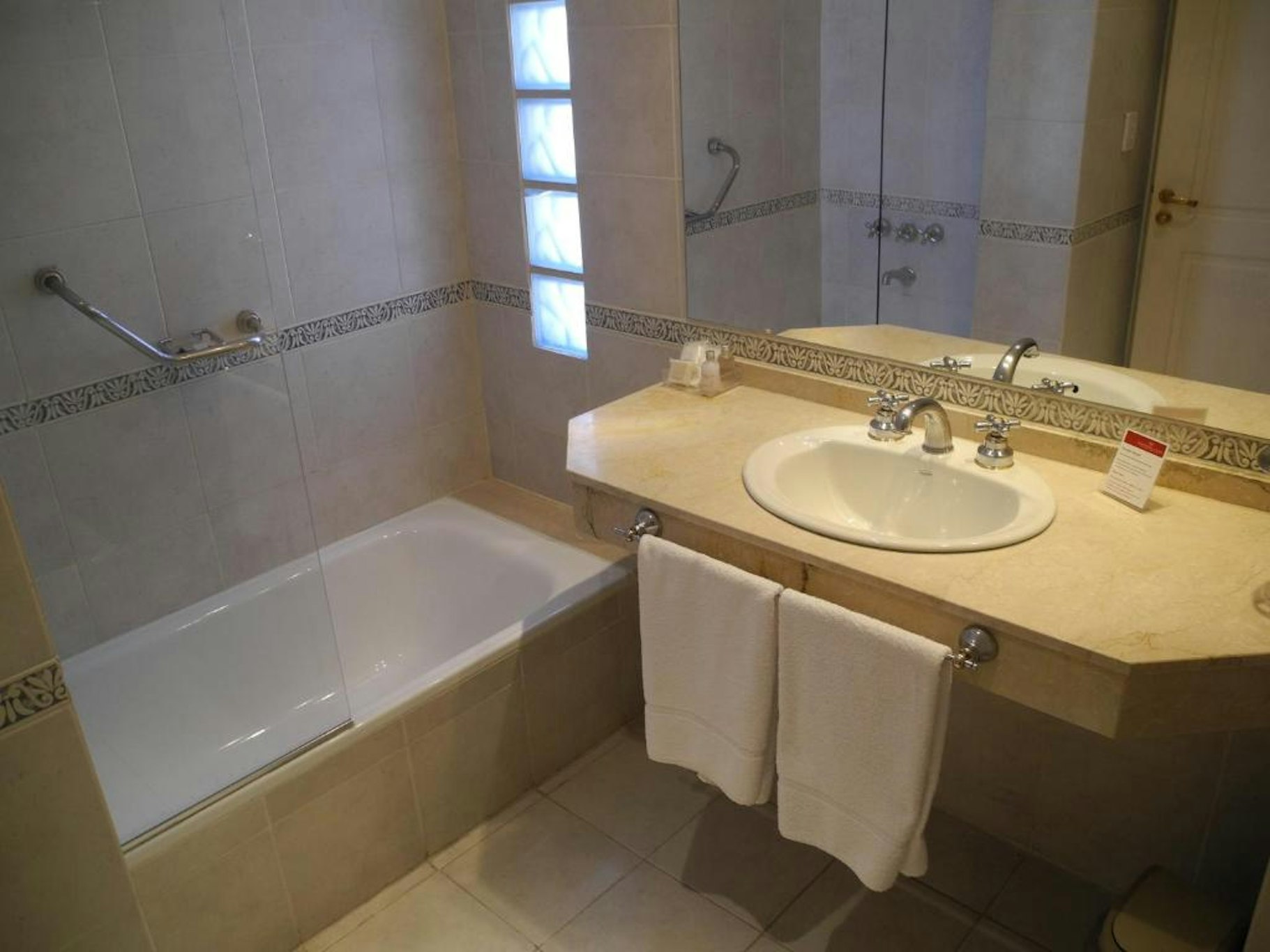 Amerian Catamarca Park Hotel 75/76