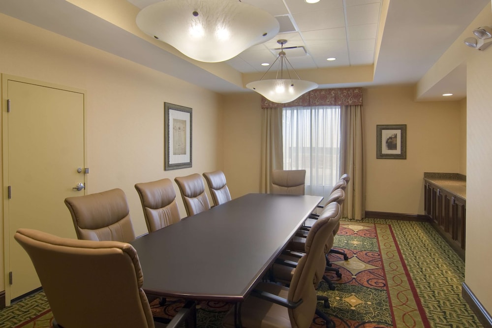 Hilton Garden Inn Cleveland East Mayfield Village 32/36