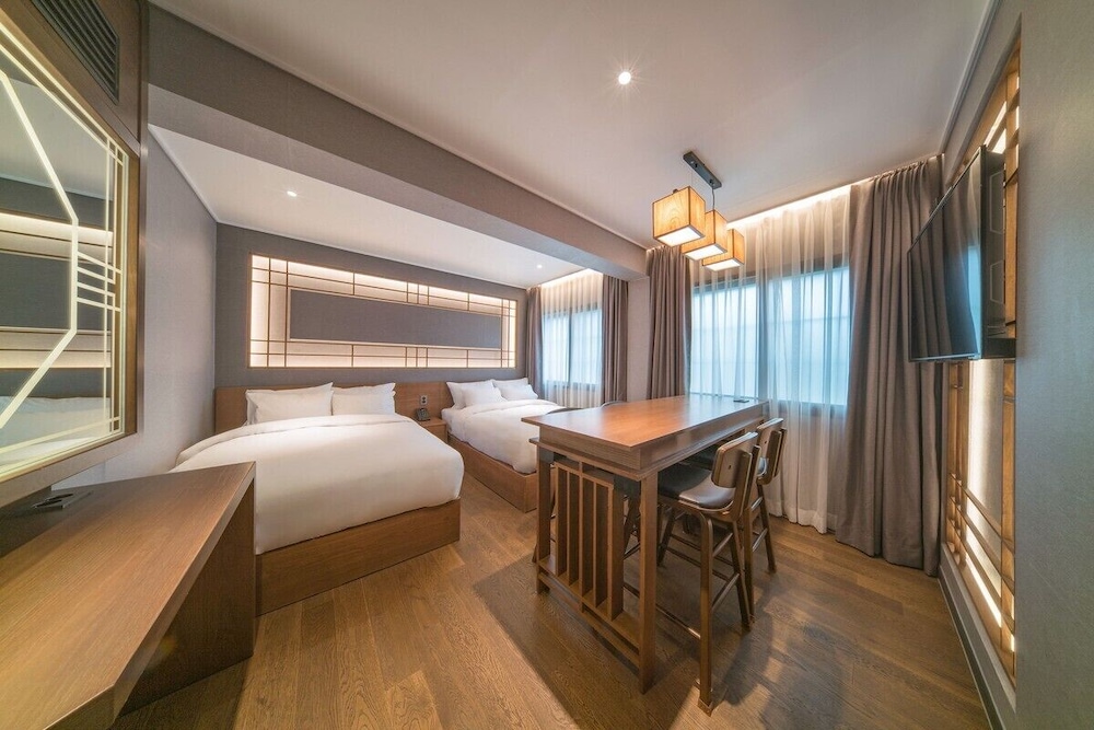 Yeon Hwa Moon Hotel 13/49