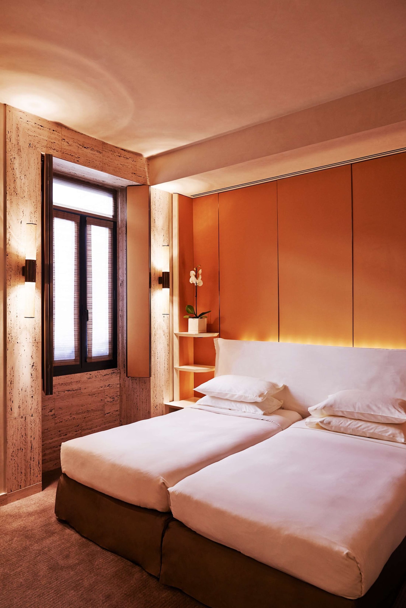 PARK, PREMIUM, TWIN BEDS