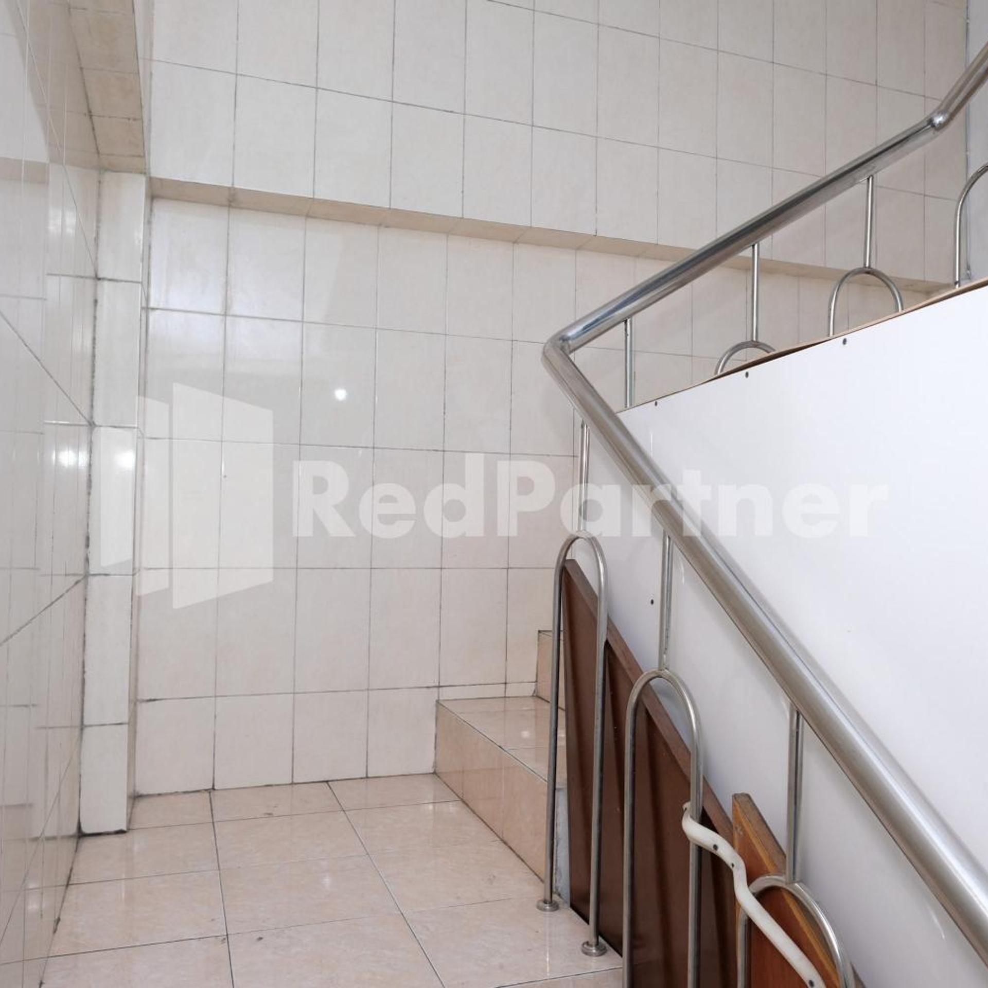 OYO 3707 Halona Guesthouse 32/50