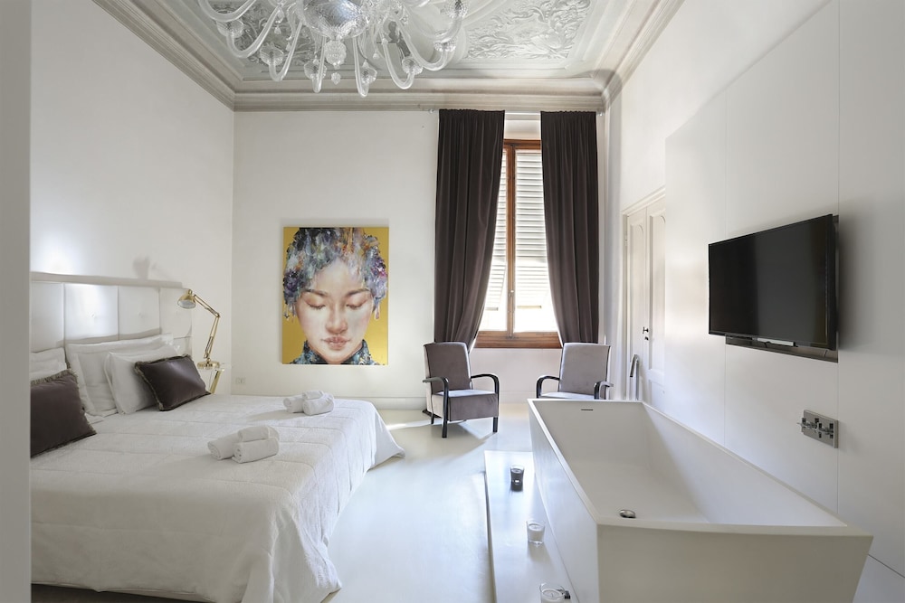 Luxury Apartment in Central Florence 11/50