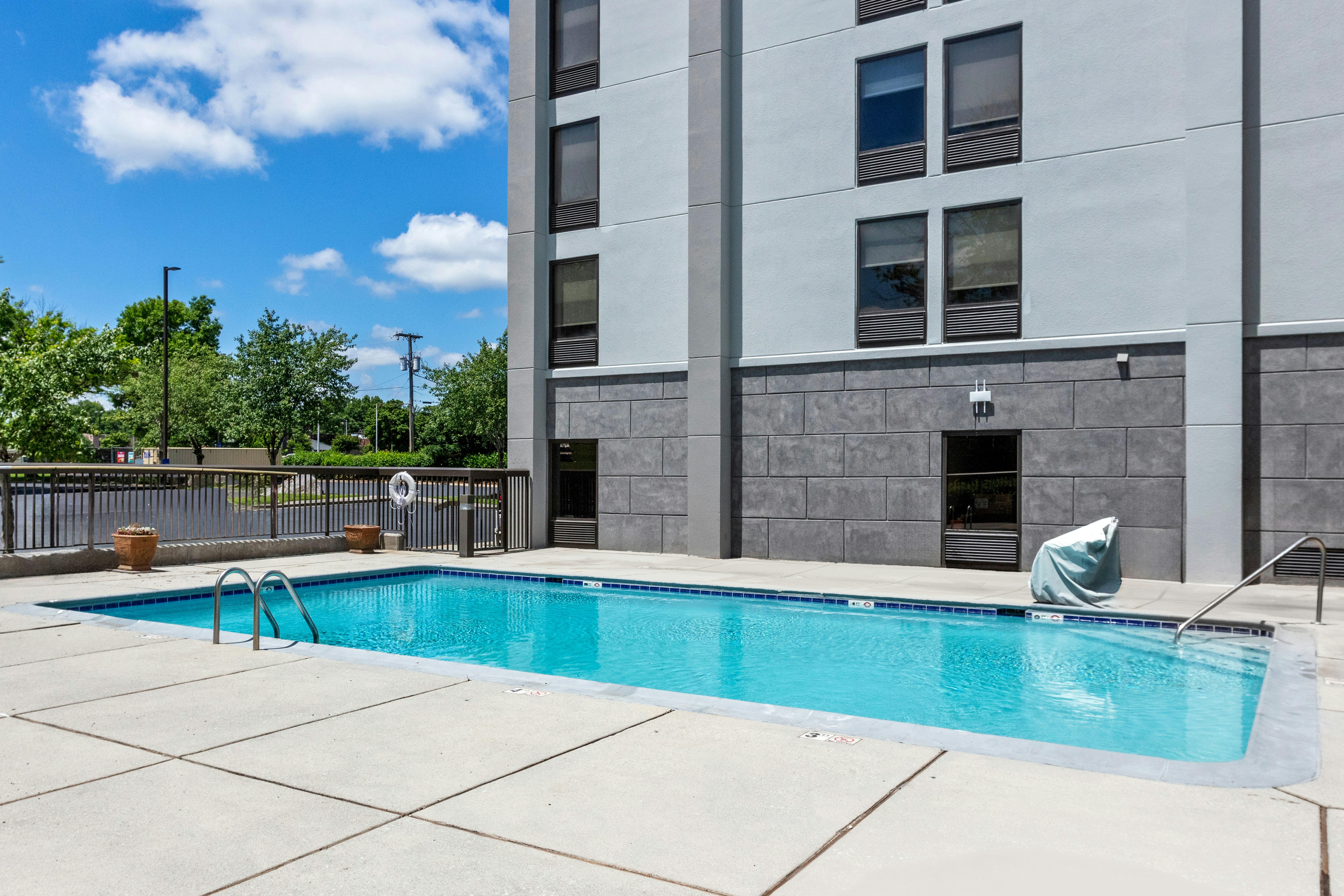 Hampton Inn Knoxville Airport 6/75