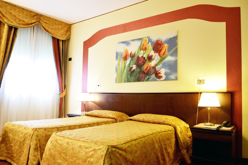 Hotel Donatello 30/63