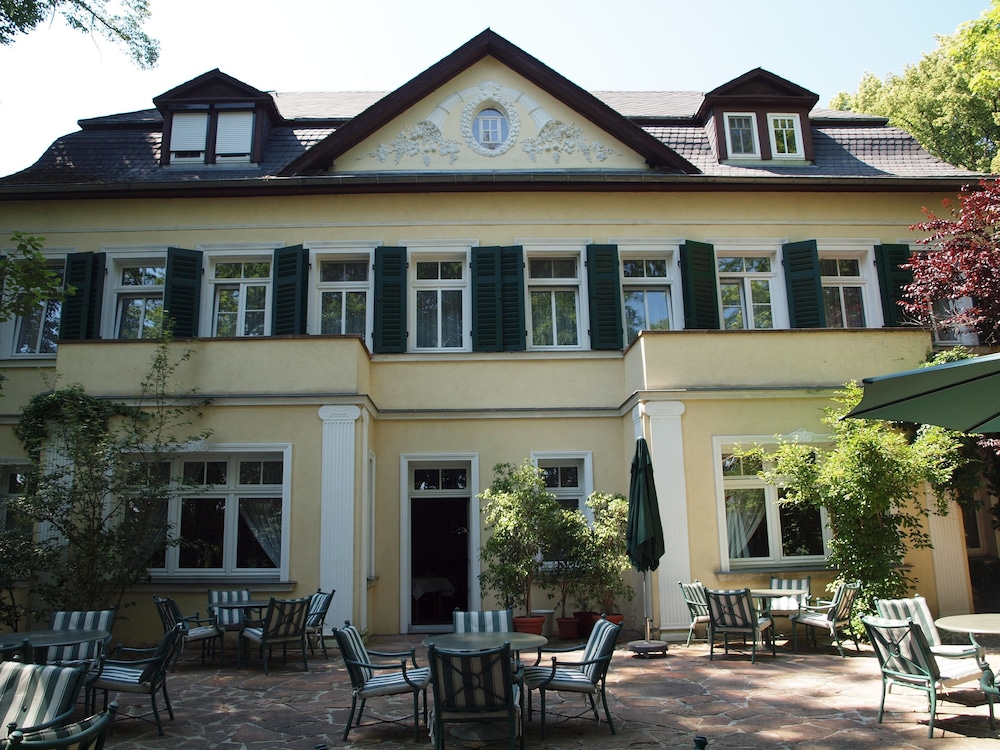Hotel Bellevue Schmolln 2/42