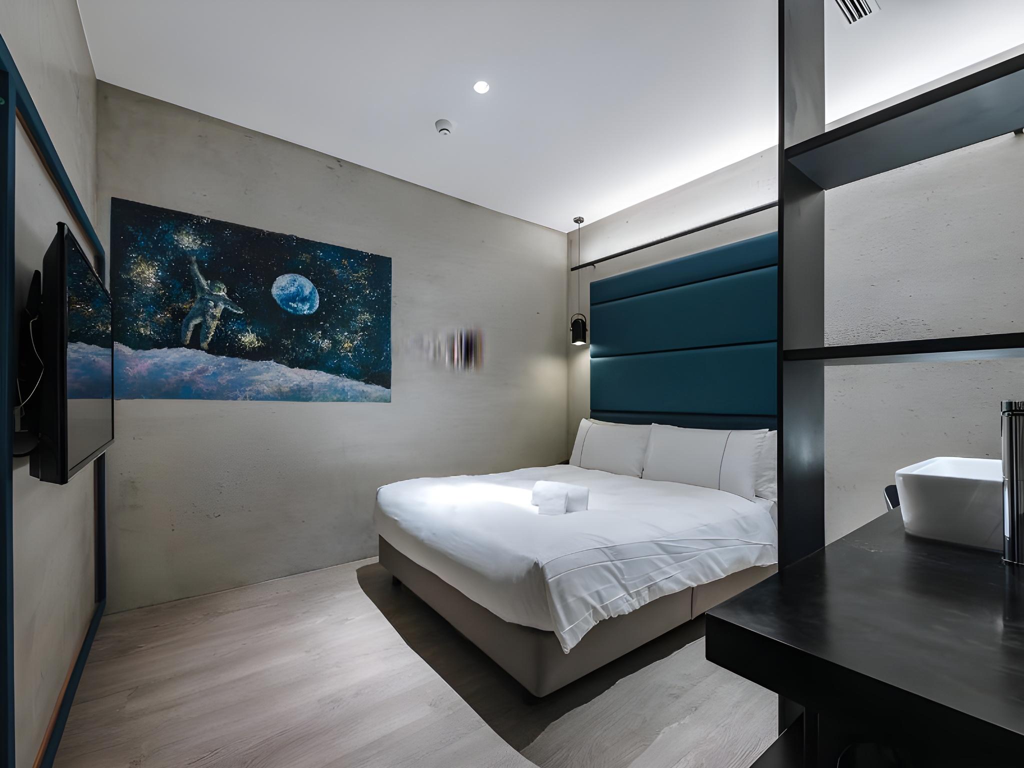 Standard, Double Bed, No Window