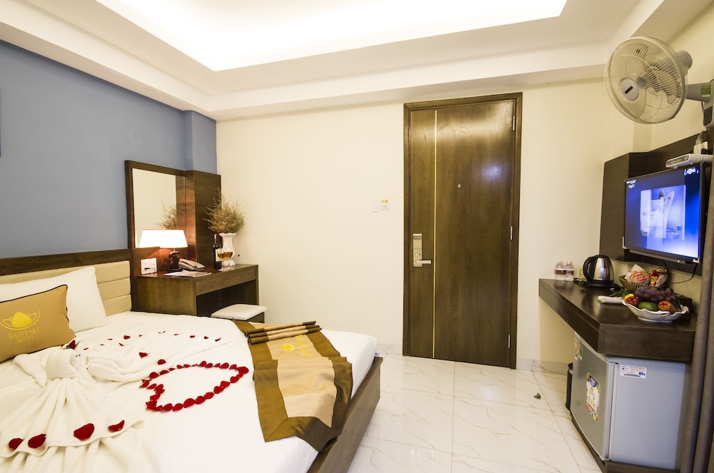 Sapphire Hotel 15/35