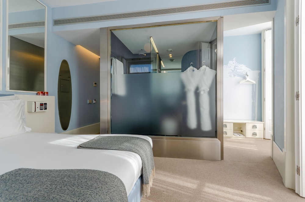 غرفة كلاسيكية بسريرين منفصلين بإطلالة على المدينة، Lx Boutique Hotel 4/4