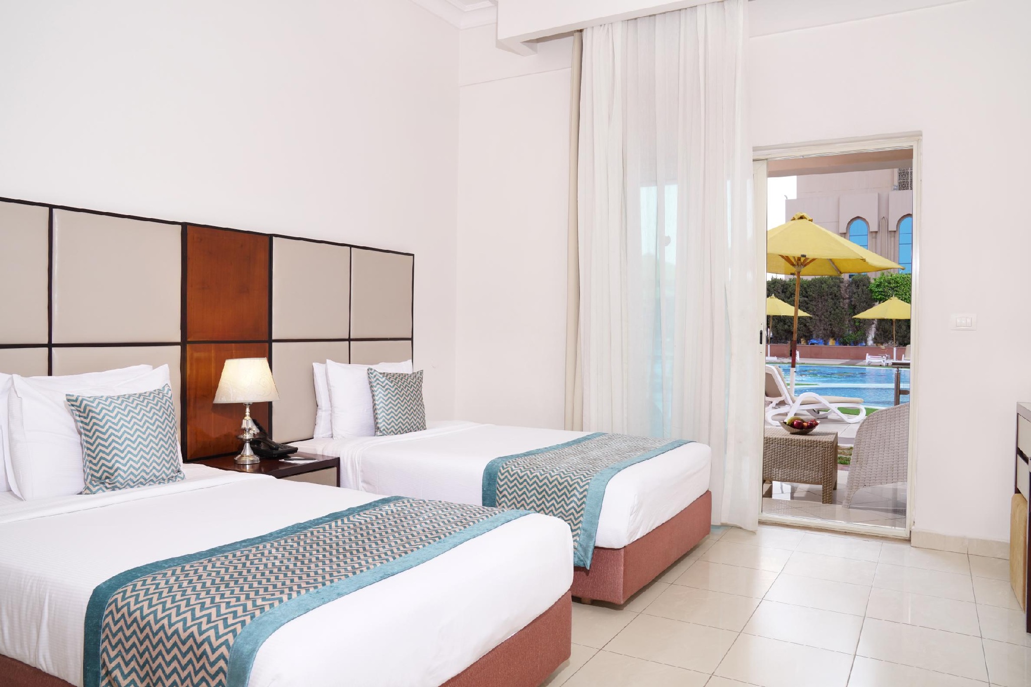 Cabana, Twin Beds