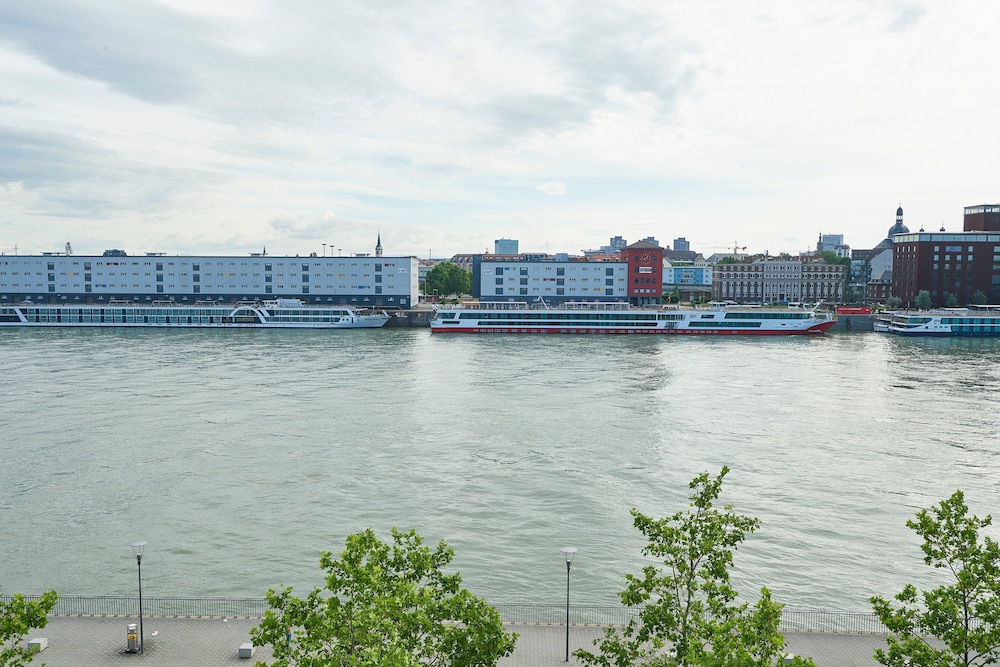 Moxy Ludwigshafen 16/40