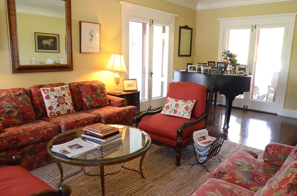 Arroyo Vista Inn 53/72