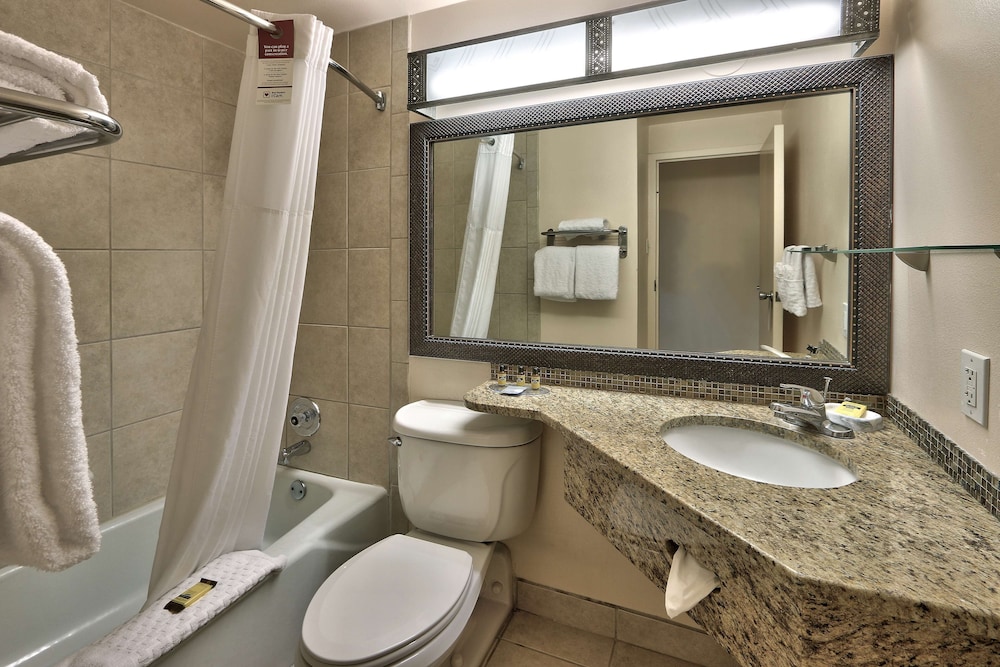 غرفة قياسية بسريرين كوين يُسمح فيها بالحيوانات الأليفة، Best Western Plus Rio Grande Inn 9/10