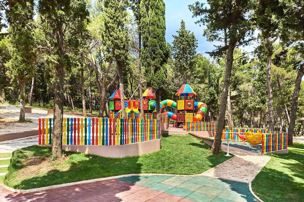 Ribarska Koliba Resort 63/75