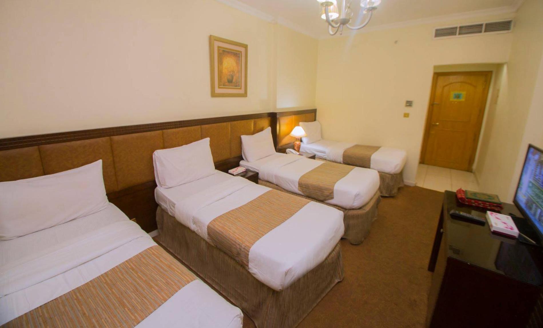 Anwar Al-Zahra Hotel 11/30