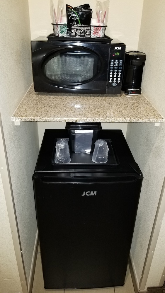 Comfort Inn Suites Lakeside 34/37