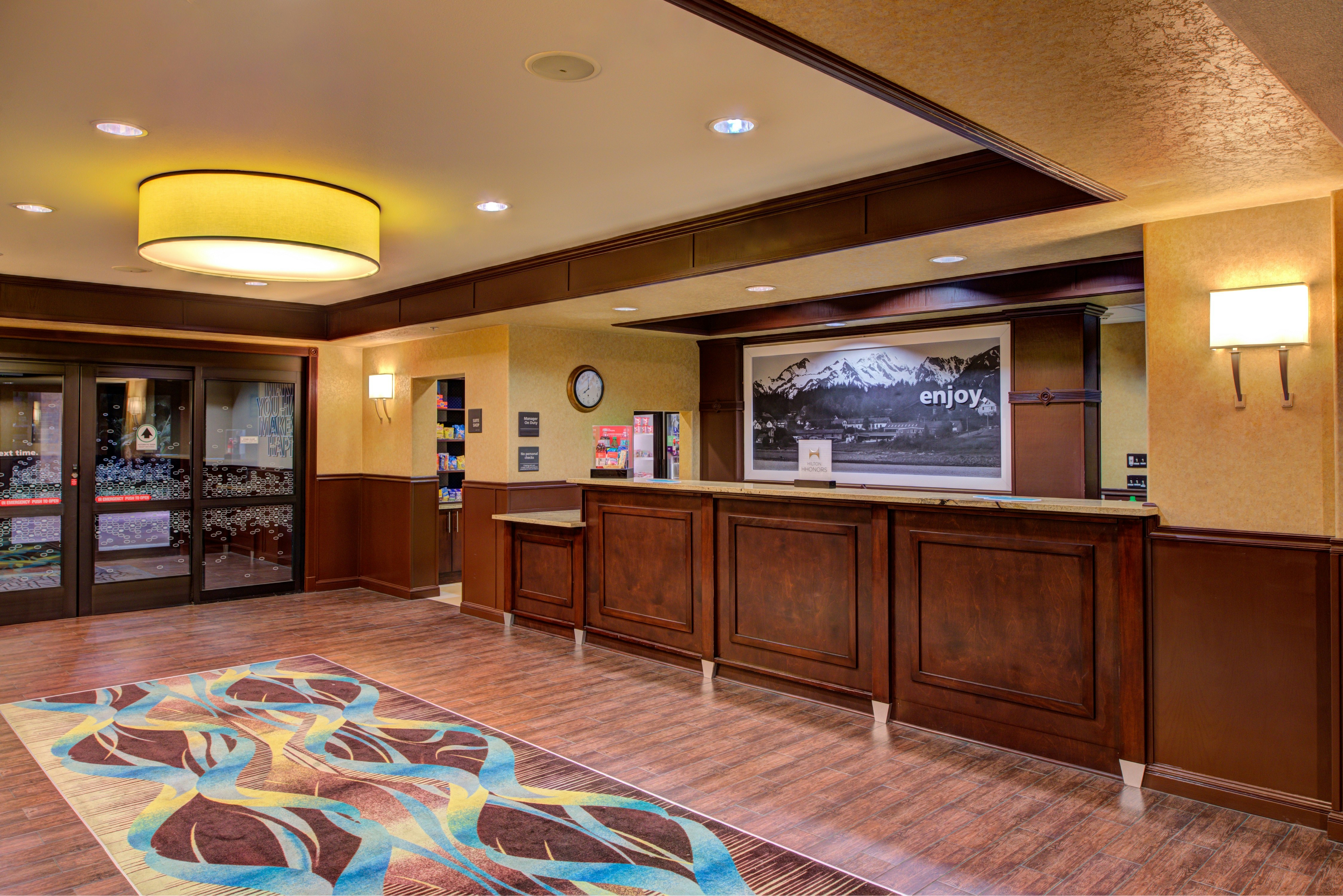 Hampton Inn Suites Ontario 9/60