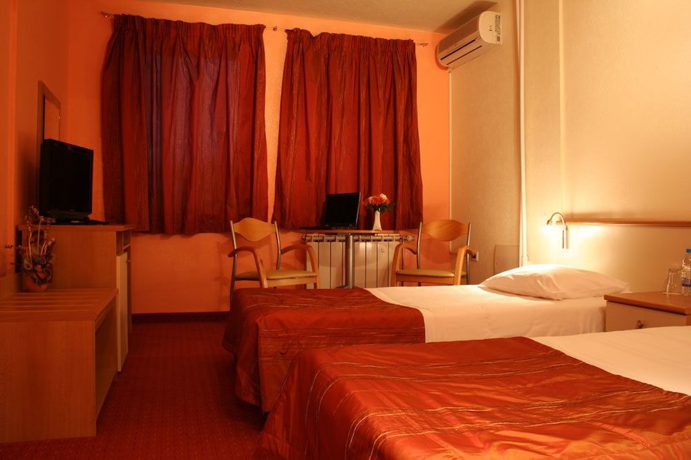 Brod Hotel 5/29