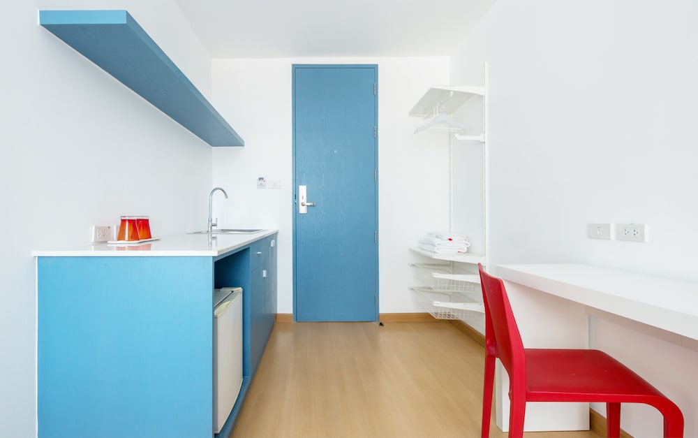 128 Room and Massage 20/39