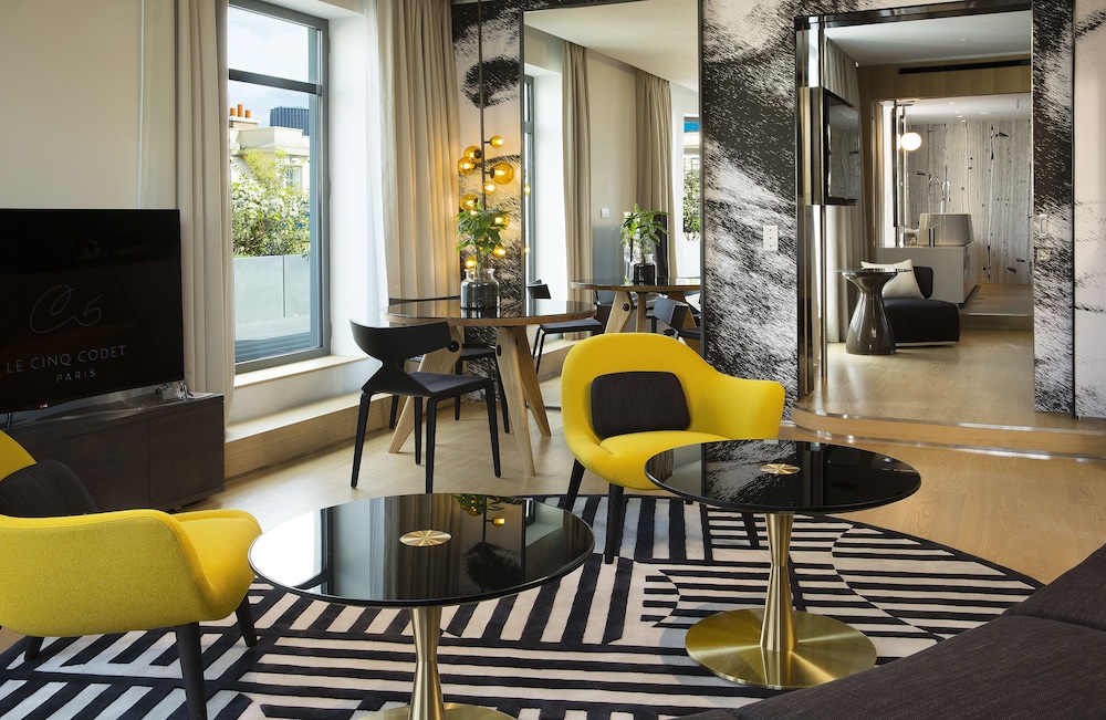 LE CINQ CODET 63/77