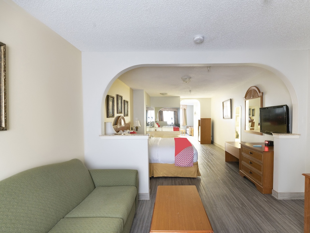 OYO Hotel Stafford TX I-69 North 35/42