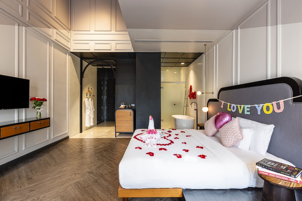 MiLa Hotel Thapae 25/63