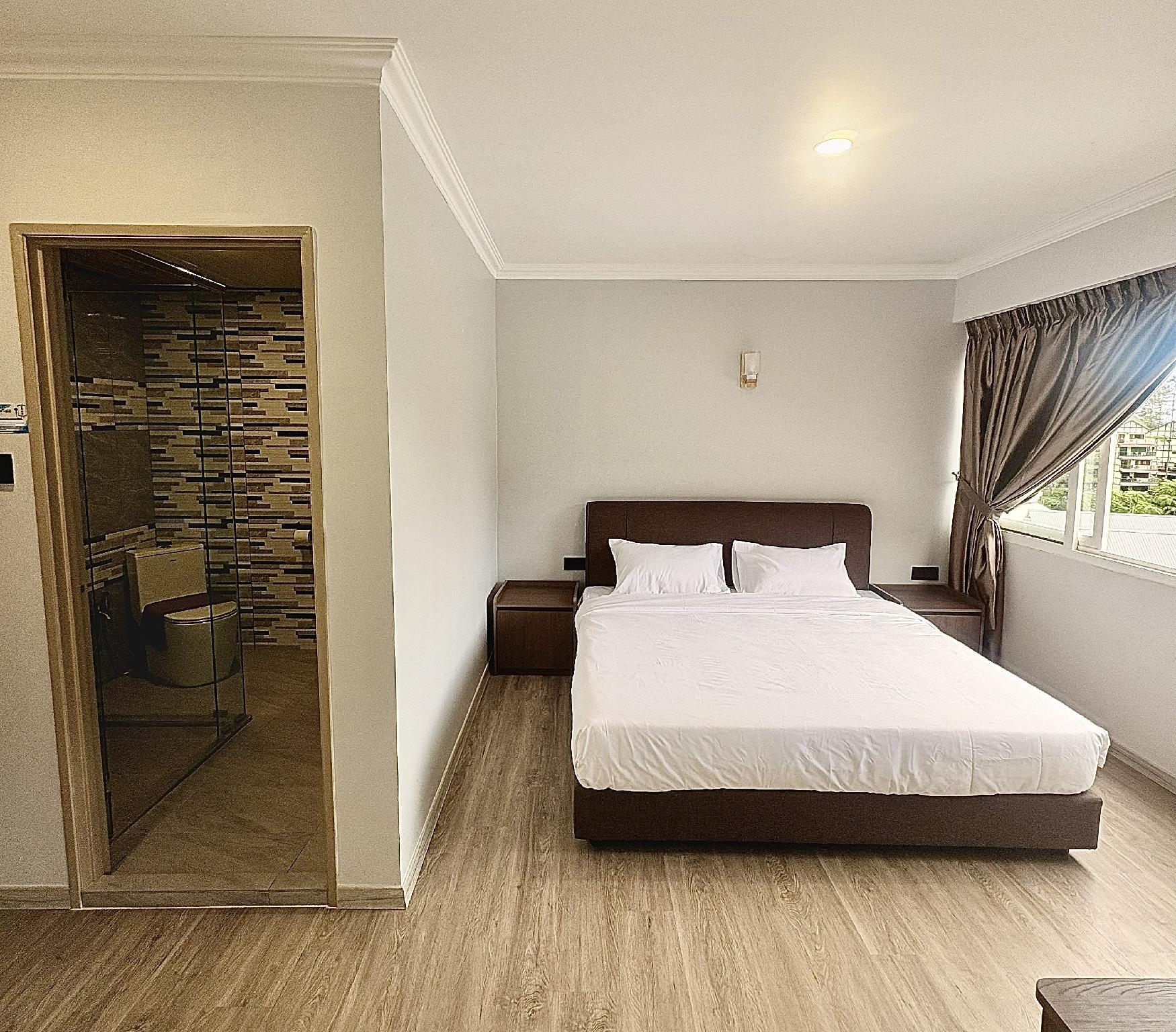Deluxe, Suite, Single Bed, 2 King Beds, Sunrise View