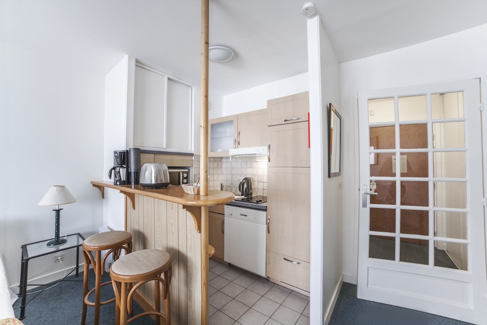 Royal Regency Paris Vincennes 34/50