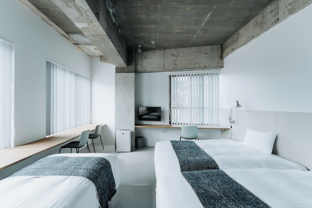 Kotobuki Hotel 25/57