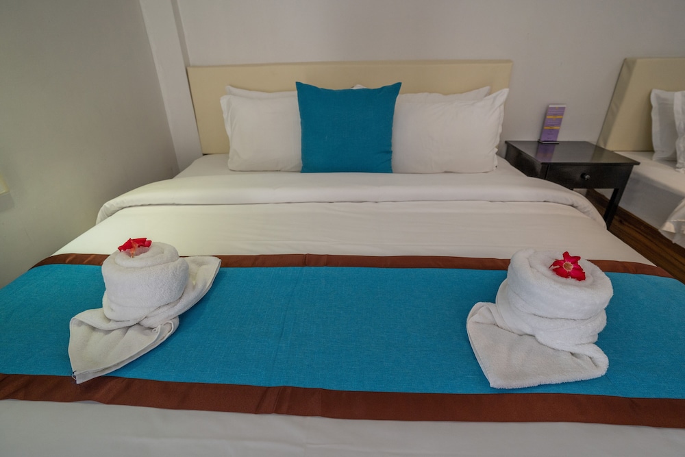 Mary Beach Hotel and Resort 18/50
