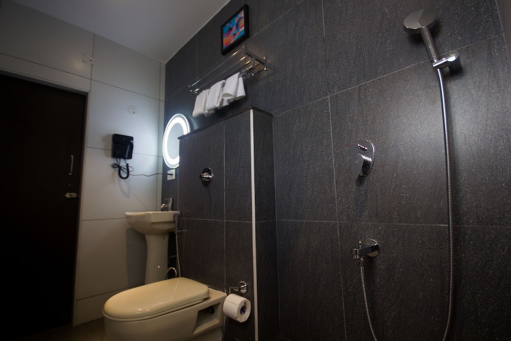 Vihaari 24 Business Hotel 55/57